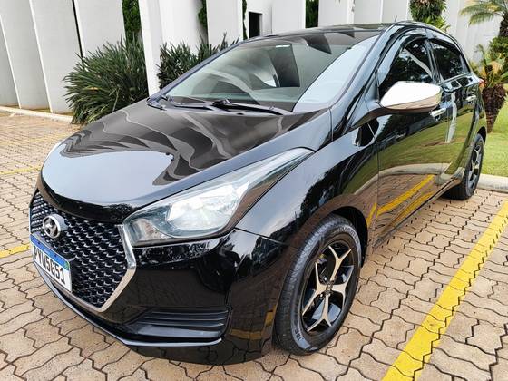HYUNDAI HB20 1.0 COMFORT PLUS 12V FLEX 4P MANUAL